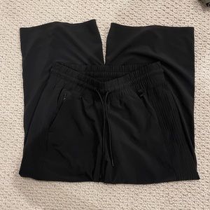 athleta wide leg crop pant!